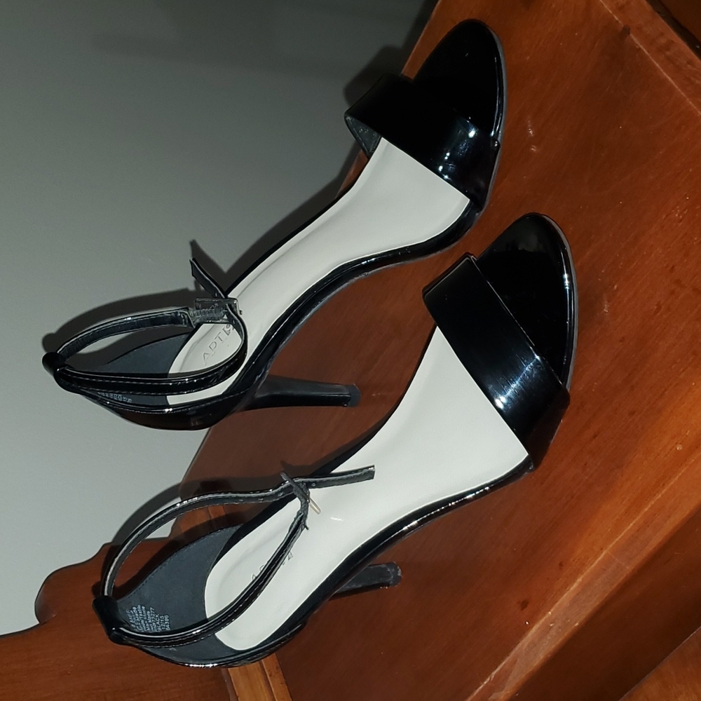 Apt 9 Strappy Pump